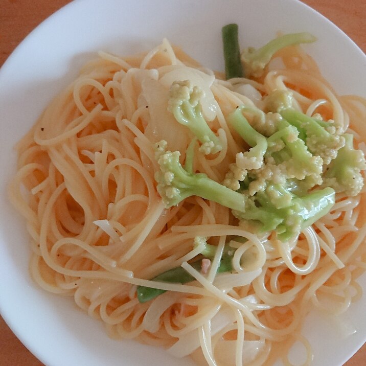 カリフラワーといんげんのクリームパスタ